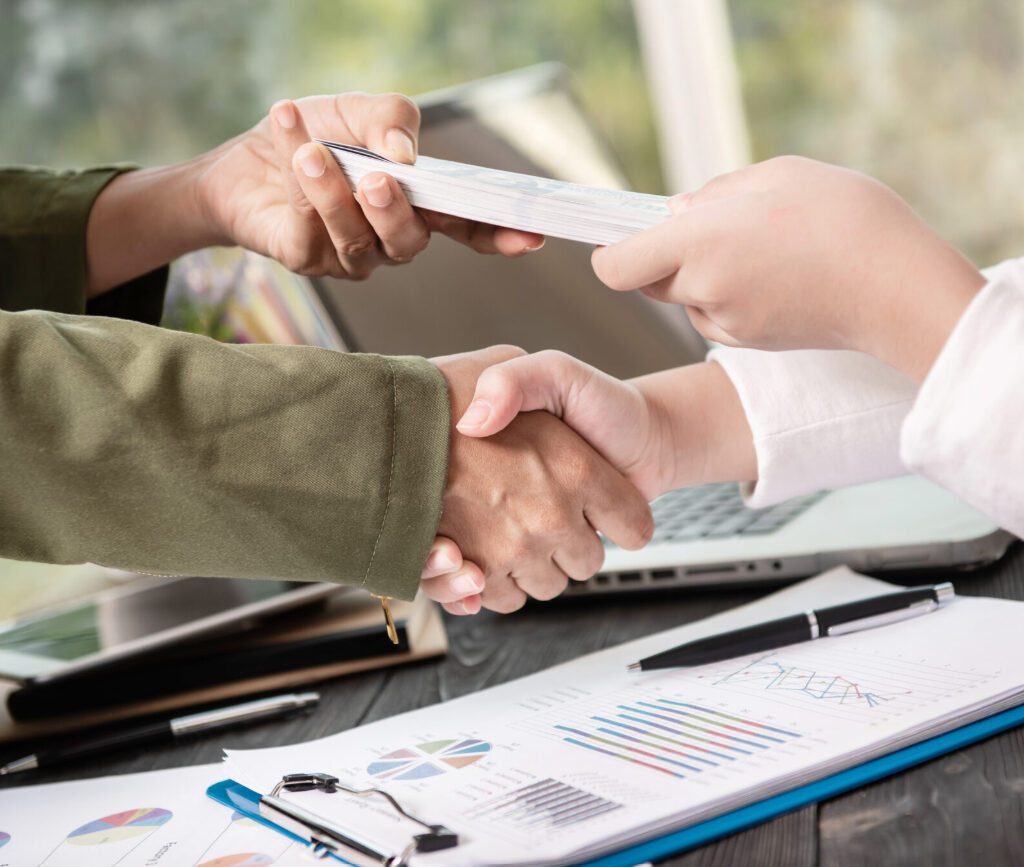 MountainFinco on Private Credit Returns and Investment Risks